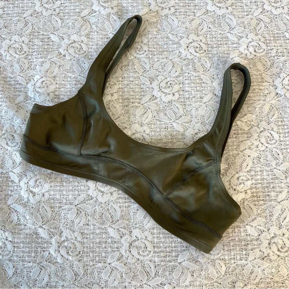 Kendall & Kylie Olive Green Bikini Top 💫